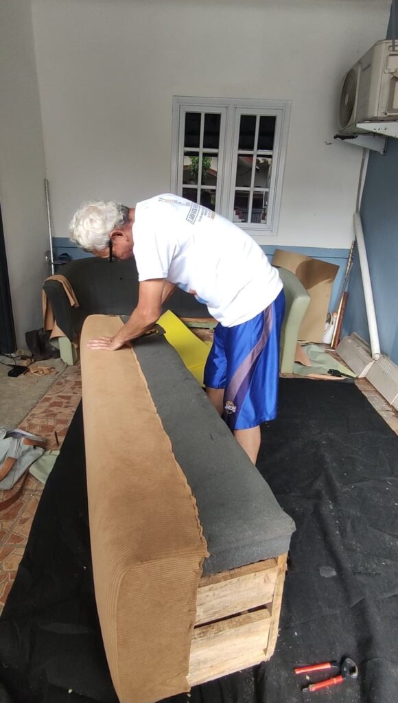 reparasi sofa di indonesia