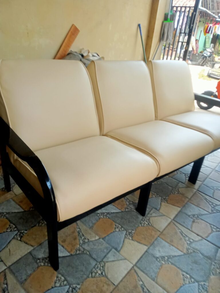 service sofa cilegon